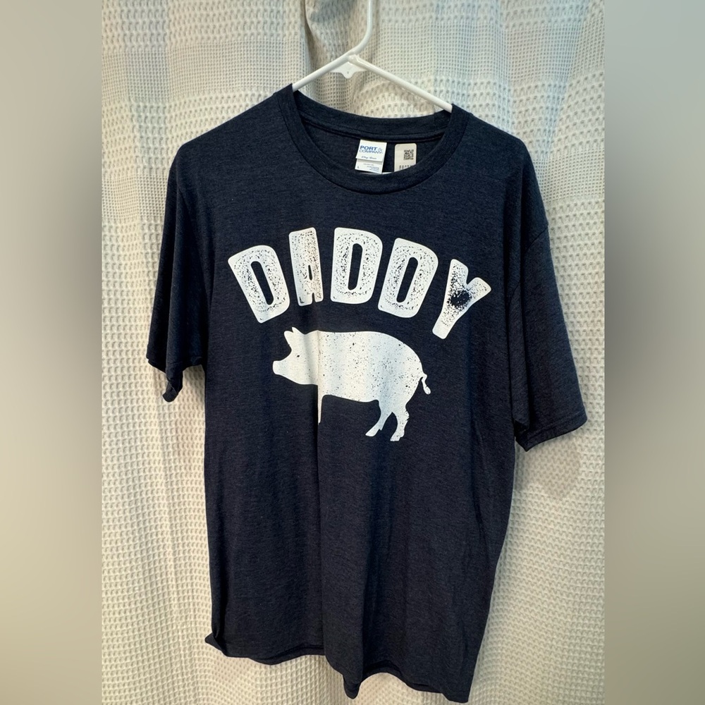 Graphic Tee - Pig Daddy - Mens size L